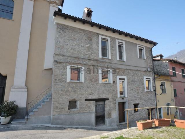 Villetta indipendente in vendita di 80 m² in Via per Prarolo, 63