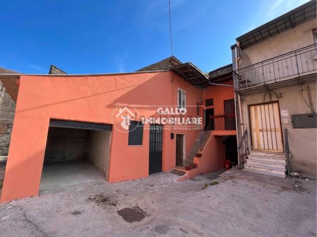 Villetta indipendente in vendita di 80 m² in Via Roma, 10