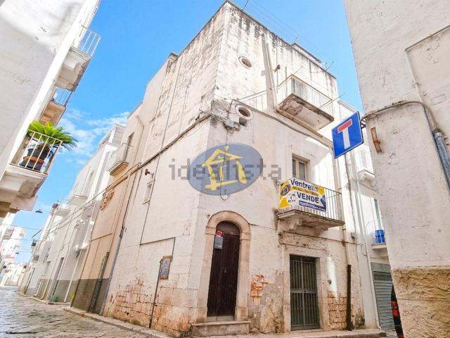 Villetta indipendente in vendita di 87 m² in Via Francesco Crispi