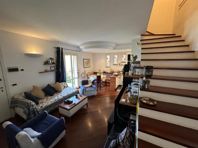 Villetta indipendente in vendita di 84 m² in Via San Bernardino e Buscio, 17