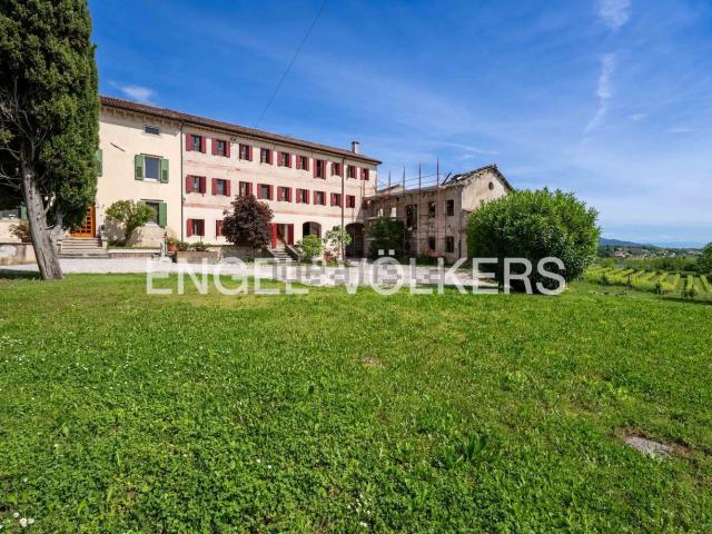 Villetta indipendente in vendita di 850 m² in Via Menarè