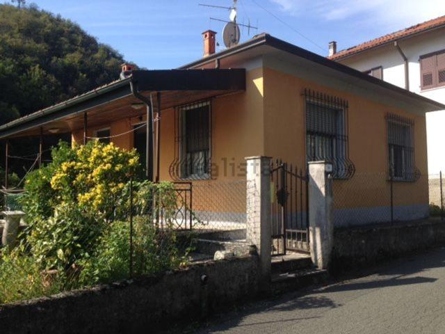 Villetta indipendente in vendita di 85 m² in Via Tresana
