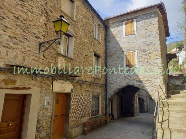 Villetta indipendente in vendita di 85 m² in Via Camillo Benso di Cavour