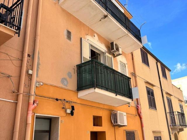 Villetta bifamiliare in vendita di 85 m² in Via Costantino