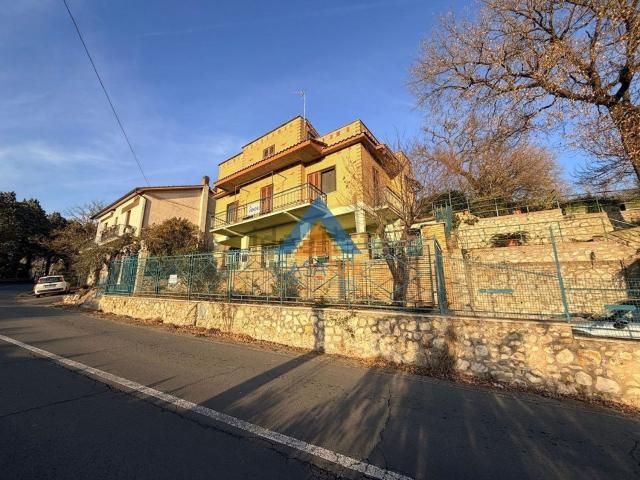 Villetta indipendente in vendita di 85 m² in Via Rimembranze, 8