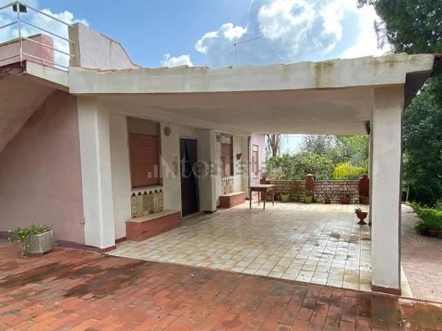 Villetta indipendente in vendita di 86 m² in Via Umberto Saba