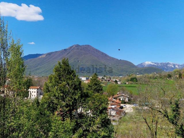 Villetta indipendente in vendita di 875 m² in Via Madonnetta, 7