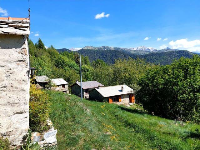 Villetta indipendente in vendita di 88 m² in Frazione Valcona Soprana