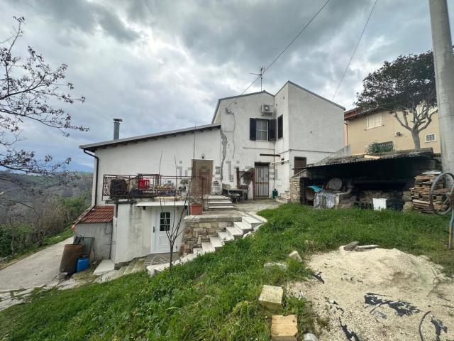 Villetta indipendente in vendita di 88 m² in Strada La Montagna, 9