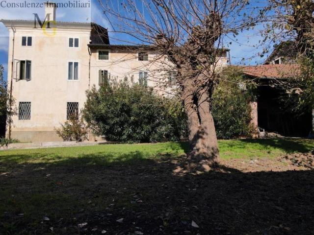 Villetta indipendente in vendita di 890 m² in Via Generale Framarin, 29