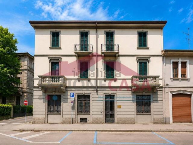 Villetta indipendente in vendita di 898 m² in Via San Giuseppe, 38