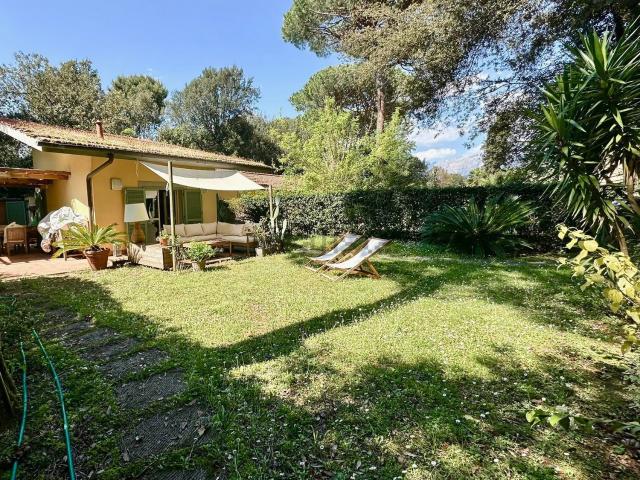 Villetta indipendente in vendita di 93 m² in Via dei Fortini