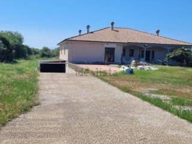 Villetta indipendente in vendita di 900 m² in Via Furbara Sasso