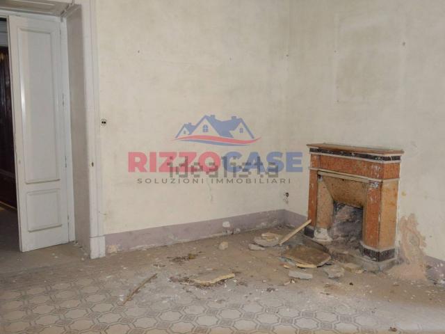 Villetta indipendente in vendita di 900 m² in Via Interzati