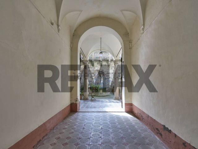 Villetta indipendente in vendita di 900 m² in Via Roma, 41