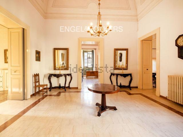 Villetta indipendente in vendita di 900 m² in Via Roma, 154