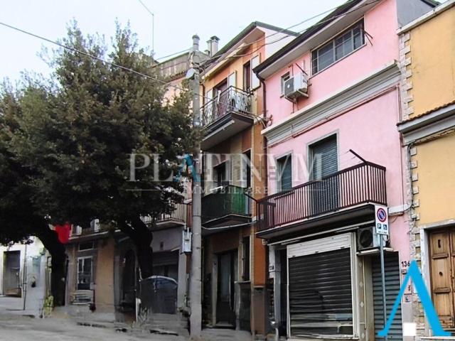 Villetta indipendente in vendita di 90 m² in Corso Giacomo Matteotti, 136
