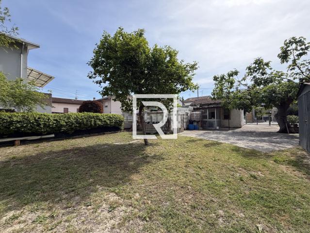 Villetta indipendente in vendita di 90 m² in Largo Firenze