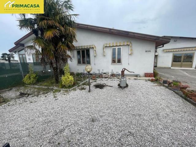 Villetta indipendente in vendita di 90 m² in Strada dei Sedici Laghi