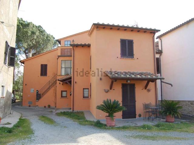 Villetta indipendente in vendita di 90 m² in Via Ugo Foscolo