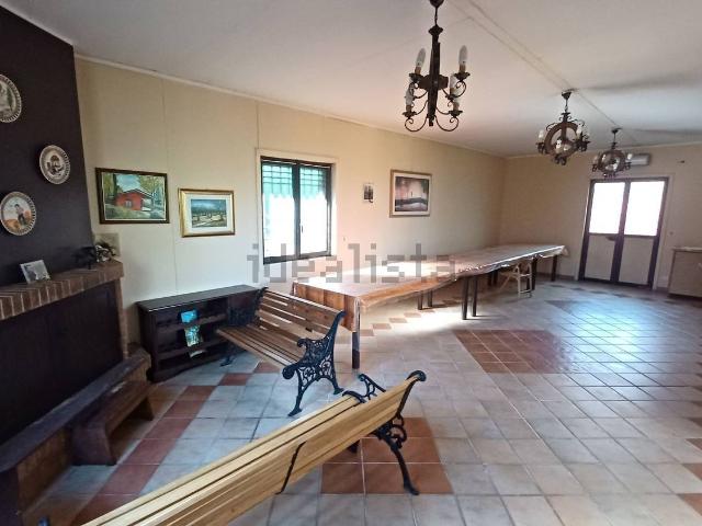 Villetta indipendente in vendita di 90 m² in Via Valle D&apos Amore