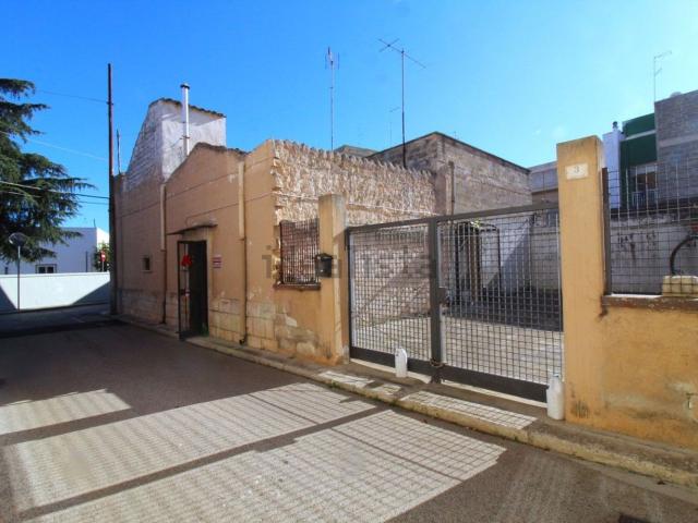Villetta indipendente in vendita di 90 m² in Via Alessandro Manzoni, 84