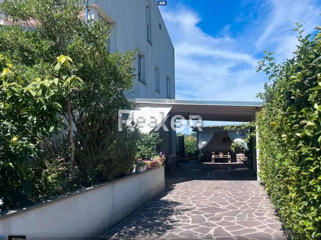 Villetta indipendente in vendita di 90 m² in Via Amsterdam