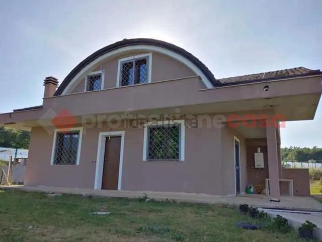 Villetta indipendente in vendita di 90 m² in Via Celleta, 1