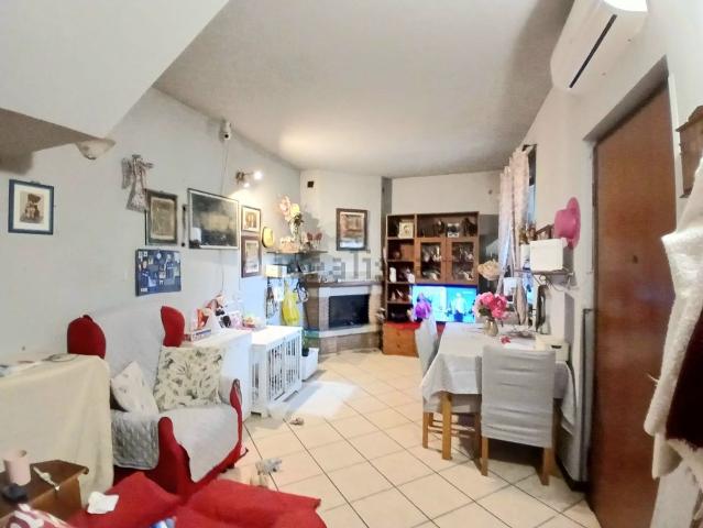 Villetta indipendente in vendita di 90 m² in Via Contardo Ferrini