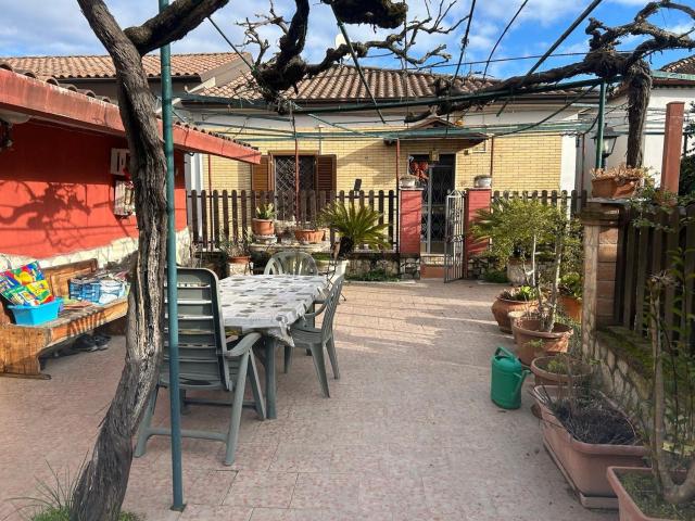 Villetta indipendente in vendita di 90 m² in Via Claudio Monteverdi