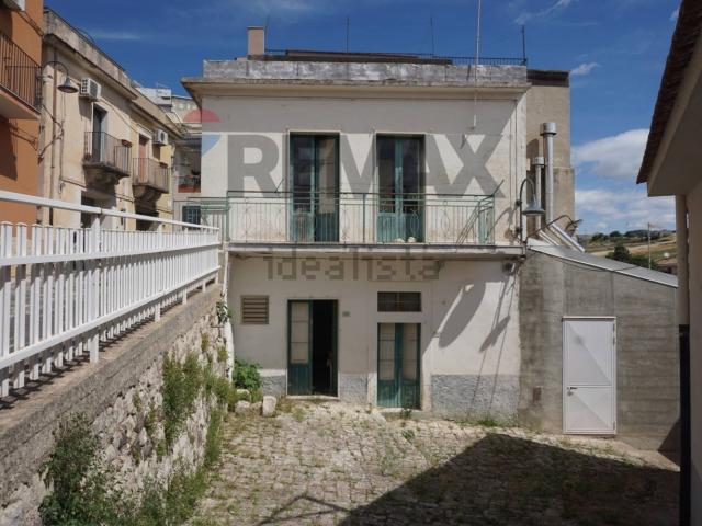 Villetta indipendente in vendita di 90 m² in Via Dei Vespri, 160