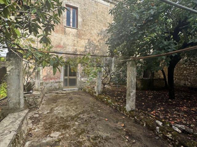 Villetta indipendente in vendita di 90 m² in Via del Colle, 33