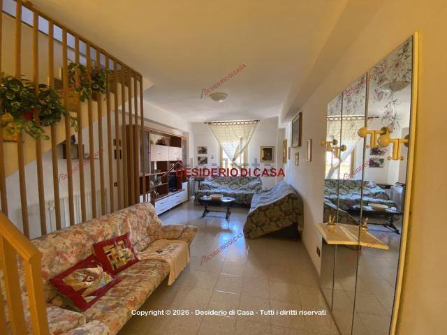 Villetta indipendente in vendita di 90 m² in Via Elicona, 12