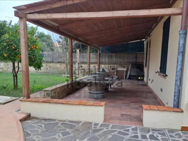 Villetta indipendente in vendita di 90 m² in Via Giosuè Carducci, 25
