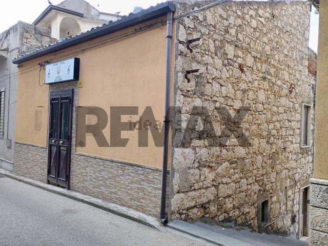 Villetta indipendente in vendita di 90 m² in Via Giuseppe Garibaldi, 30