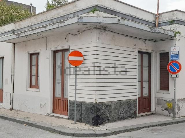 Villetta indipendente in vendita di 90 m² in Via II Retta di Ponente, 315