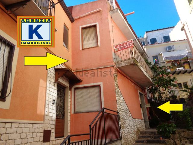 Villetta indipendente in vendita di 90 m² in Via la Tona, 5