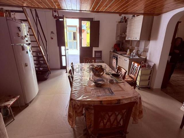 Villetta indipendente in vendita di 90 m² in Via Malta, 158