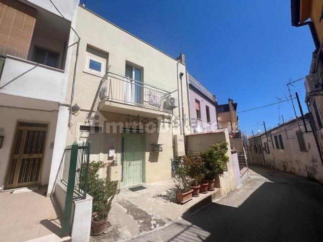 Villetta indipendente in vendita di 90 m² in Via Poerio, 44