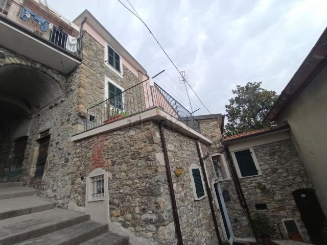 Villetta indipendente in vendita di 90 m² in Via Porta di Sotto, 12