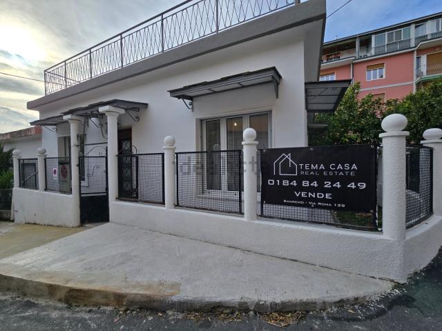 Villetta indipendente in vendita di 90 m² in Via Privata Flesia, 9