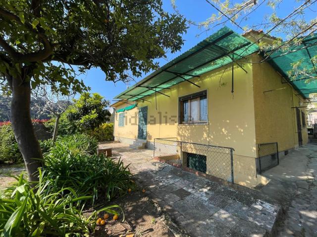 Villetta indipendente in vendita di 90 m² in Via Strettoia
