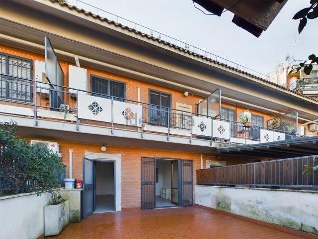 Villetta indipendente in vendita di 90 m² in Viale della Grande Muraglia, 484