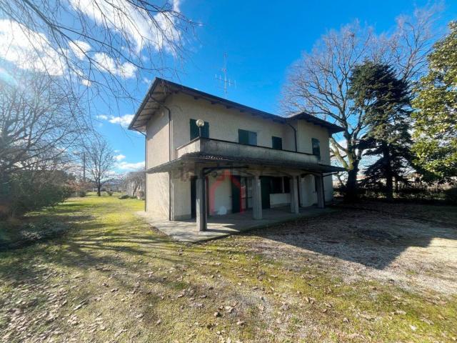 Villetta indipendente in vendita di 920 m²