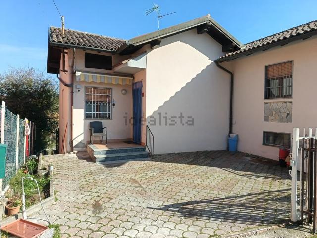 Villetta indipendente in vendita di 92 m² in Frazione Poggiolo, 12