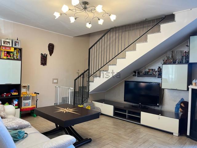 Villetta indipendente in vendita di 92 m² in Via Borgo, 33