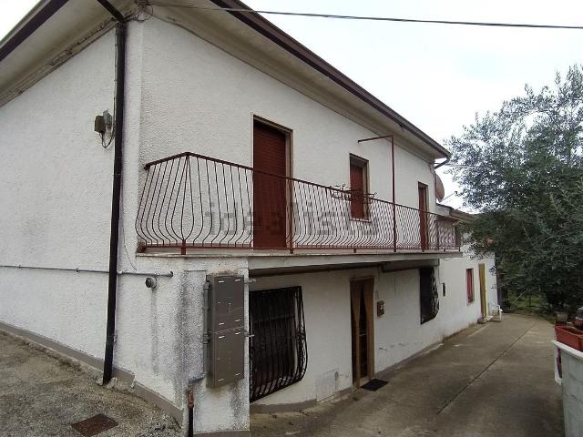 Villetta indipendente in vendita di 92 m² in Via Montupoli Avenna, 21