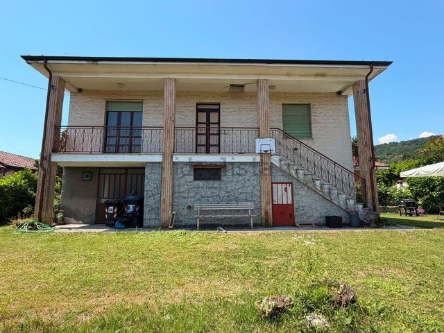 Villetta indipendente in vendita di 92 m² in Via Roma, 18