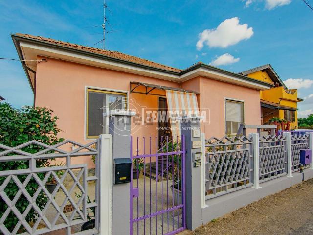 Villetta indipendente in vendita di 92 m² in Via Solferino, 27