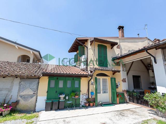 Villetta indipendente in vendita di 97 m² in Via Dossena
